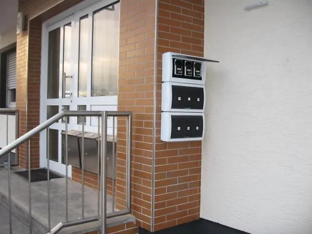 Diamanthaus 2 아파트 *